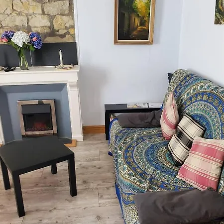 Cosy T2 Aux Pierres Apparentes Avec Cheminee * Crozon