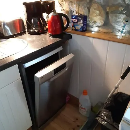 Cosy T2 Aux Pierres Apparentes Avec Cheminee * Crozon