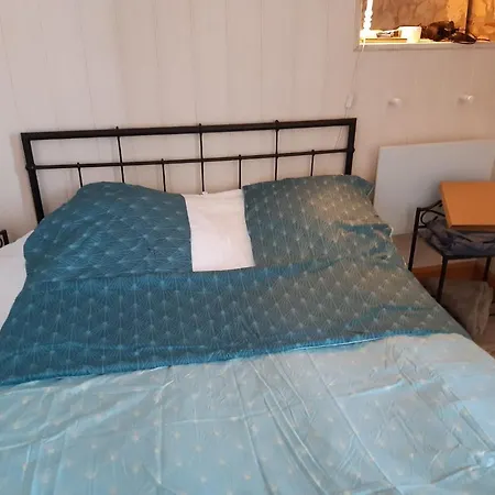 Cosy T2 Aux Pierres Apparentes Avec Cheminee Apartment Crozon